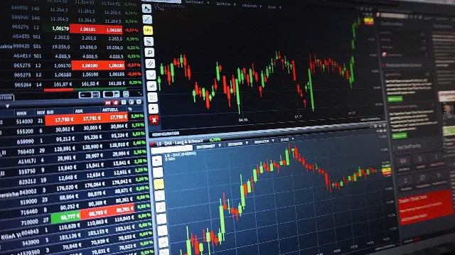 Hisse al: Doğrudan banka, hisse senedi mevduatı, çevrimiçi broker + maliyet örneği