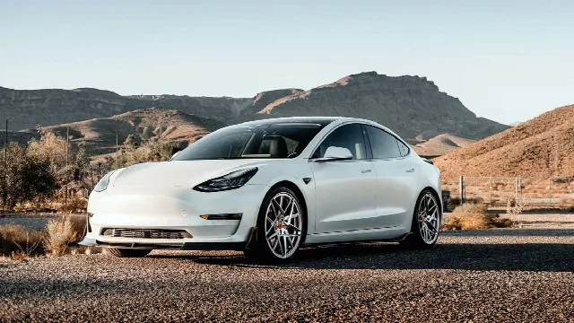 “Tesla Katili” NIO: Hisse fiyatı, batarya, menzil karşılaştırması – China Cars