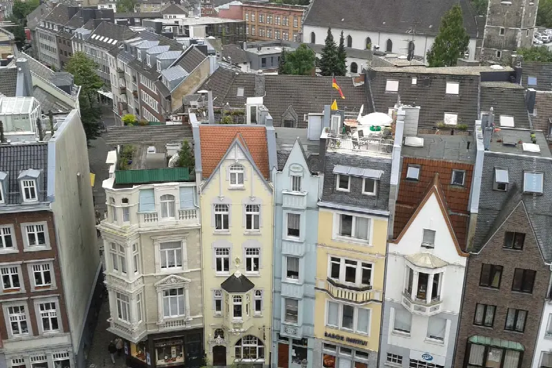 Hamburg’da daire satışı: Temel bilgiler, prosedür, vergiler – Rehber
