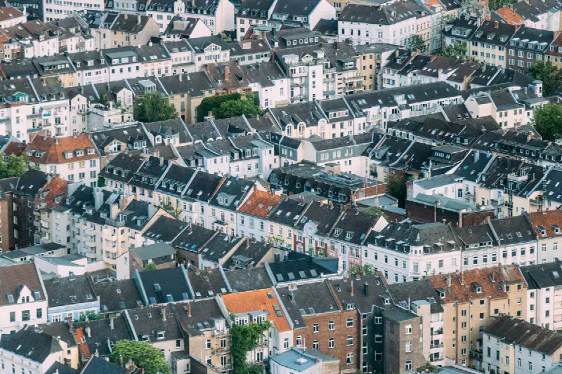 Frankfurt’ta apartman bloğu satmak: Kiralık ev & Kira geliri evi