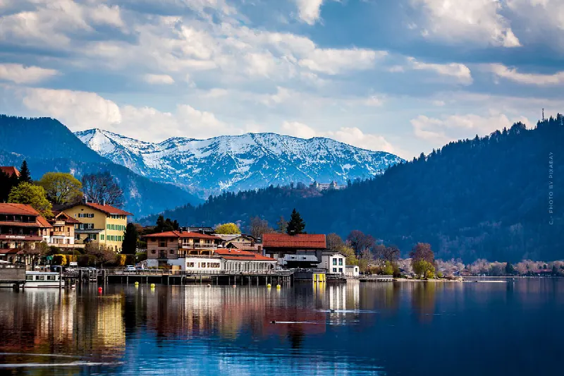 Tegernsee Gölü’nde (Münih) yaşamak: Yatırım olarak ev, daire ve arsa – ipuçları, metrekare başına fiyatlar ve benzerleri.