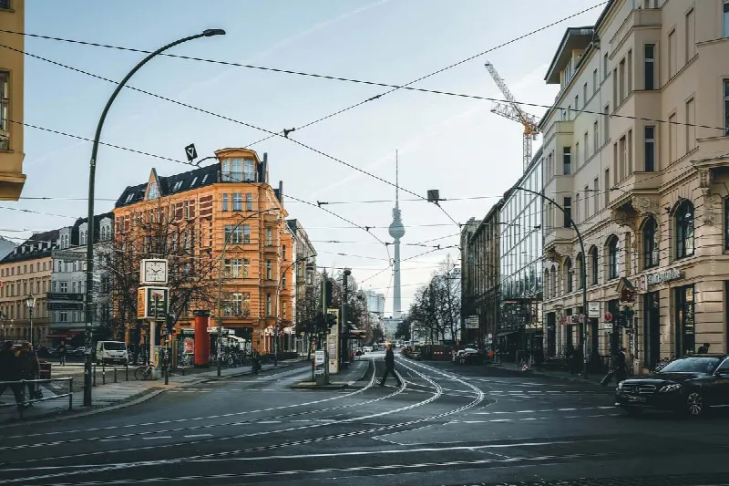 Berlin: En son fiyatlardaki sokaklar – Lüks penthouse, villalar & yüksek metrekare fiyatı