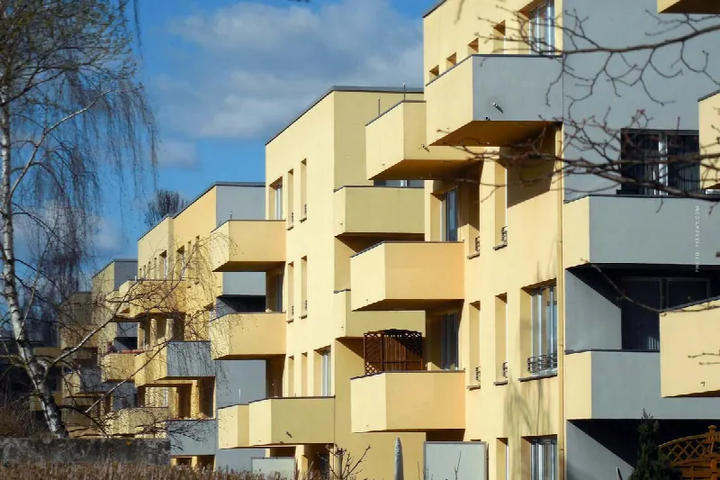 Kiralık ev / satılık apartman dairesi: Konum, durum, değerleme, emlakçı, vergiler + Satıştaki tüm adımlar