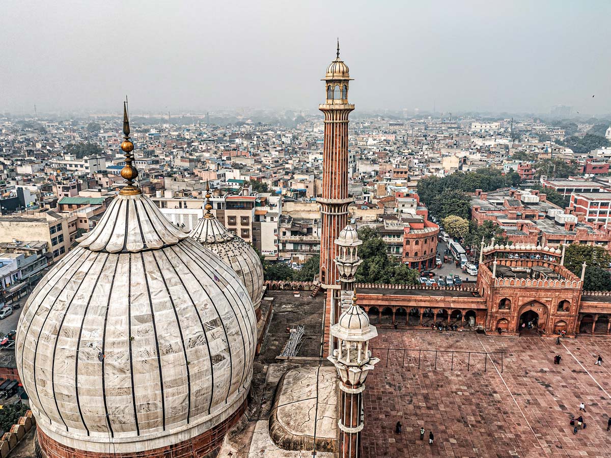 Blick vom Dach über Neu-Delhi Innenstadt und Regierungsviertel